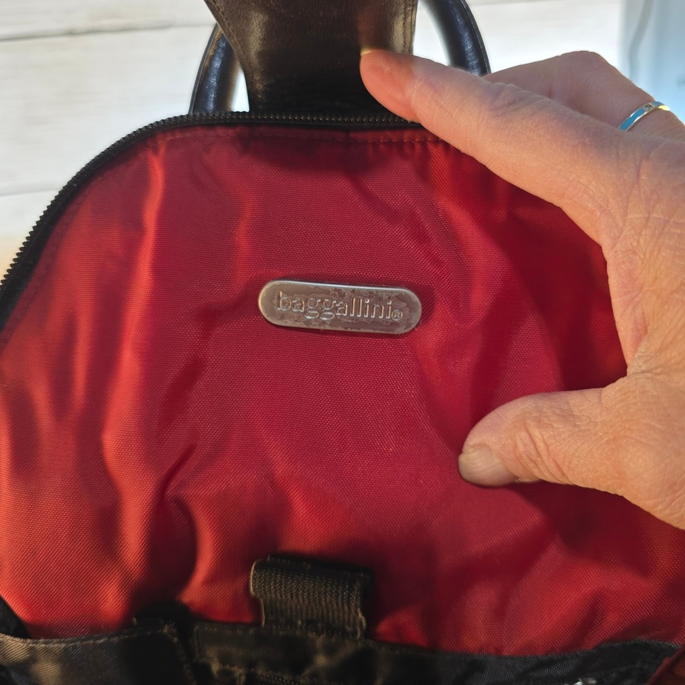 Baggallini Convertible Backpack Sling Bag Brown Nylon Red Lining Travel Purse - Picture 8 of 13